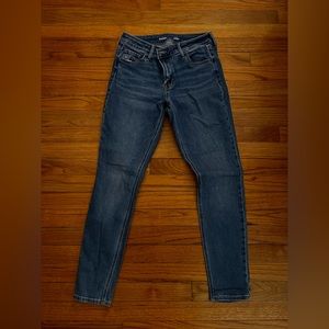 Old navy skinny jeans, medium wash - size 6